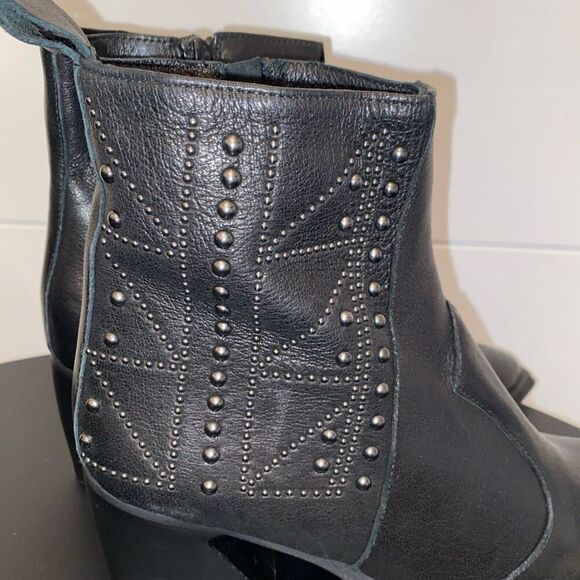 Emanuele Crasto Booties Sz 8 Black Leather Studded Pointed Toe Block Heel Ankle - Picture 6 of 9